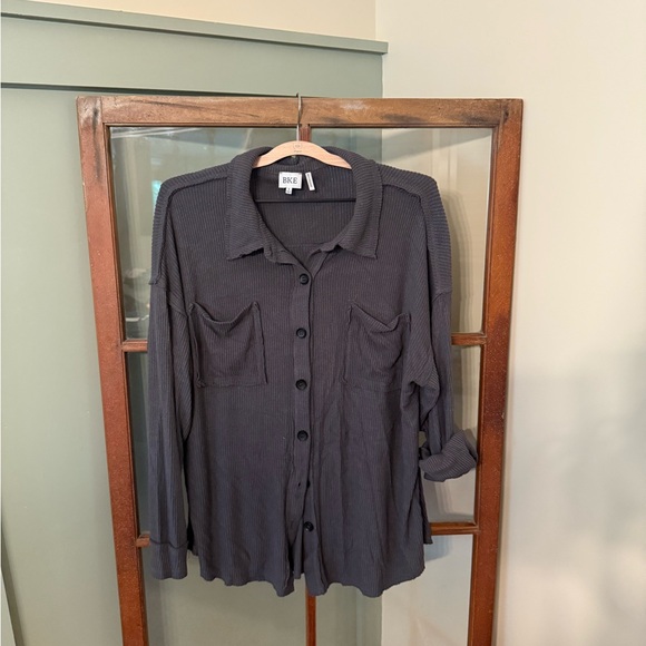 BKE Tops - BKE Buckle Charcoal Grey Ribbed Boyfriend Layering Button-Up Shirt Jacket Small